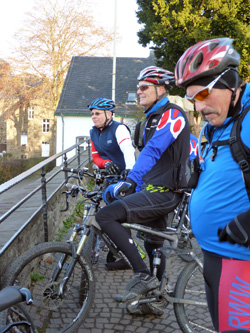 Blöd, der Bauch muss immer mit auf den Berg !